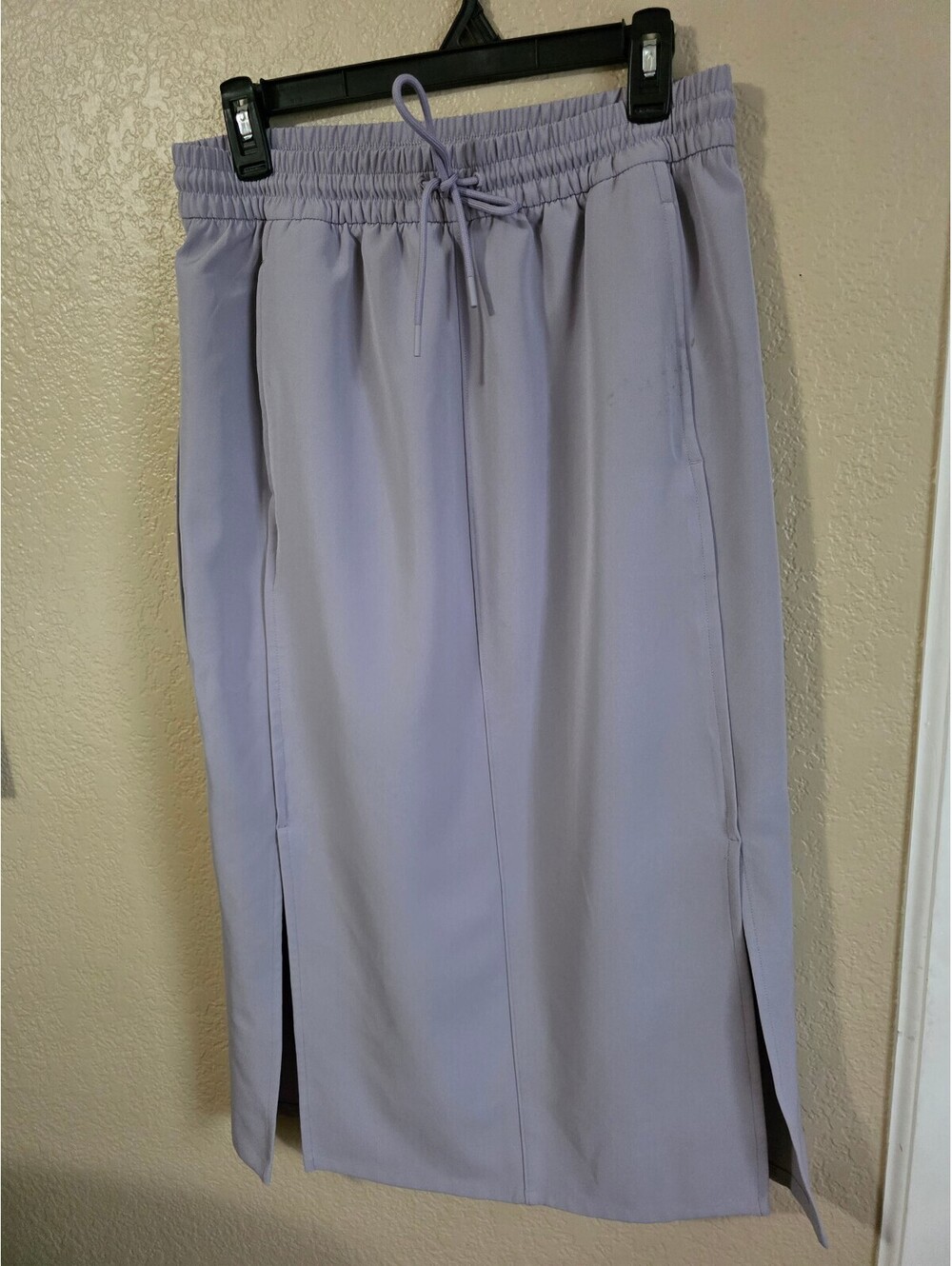 Athleta Light Lavender Stride Midi Skirt with Side Slits Size Small